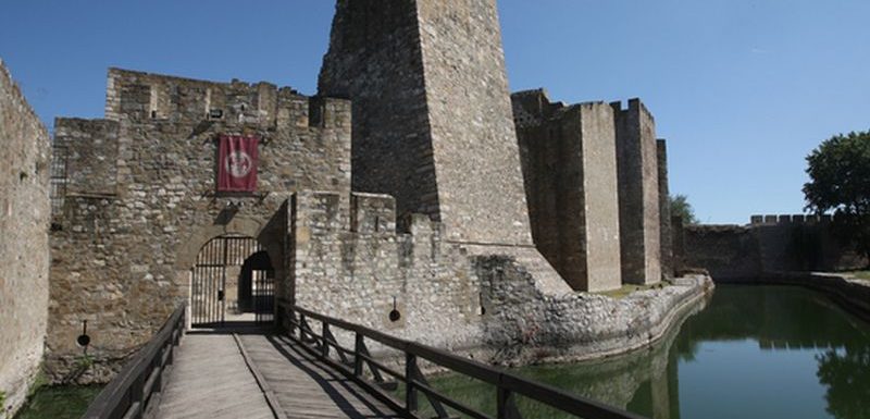 Private Full-Day Tour: Three Strongholds and Wine Tasting