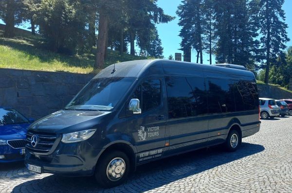 hire a miibus in Serbia